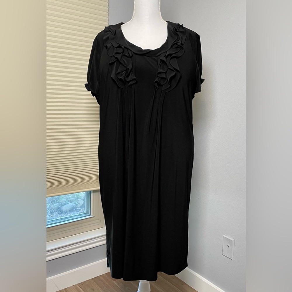 Taylor Woman Short Sleeved Ruffle Detail Black Dress Size 18W